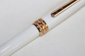 Montblanc Meisterstück White Solitaire Red Gold Kugelschreiber ID 113325