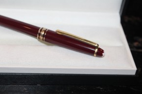 Montblanc Meisterstück N° 163 Roller Ball in Bordeaux und Gold, Mont Blanc