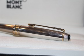 Montblanc Meisterstück Solitaire N° 163 Roller Ball aus 925er Sterling Silber in Feinkorn Guilloche Muster