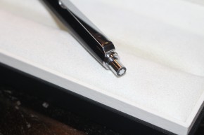 Montblanc Traveller N° 690 Kugelschreiber in Schwarz und Silber aus 80er Jahre Neu