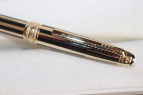 Montblanc Meisterstück Solitaire Gold & Black Kugelschreiber Id. Nummer 35981